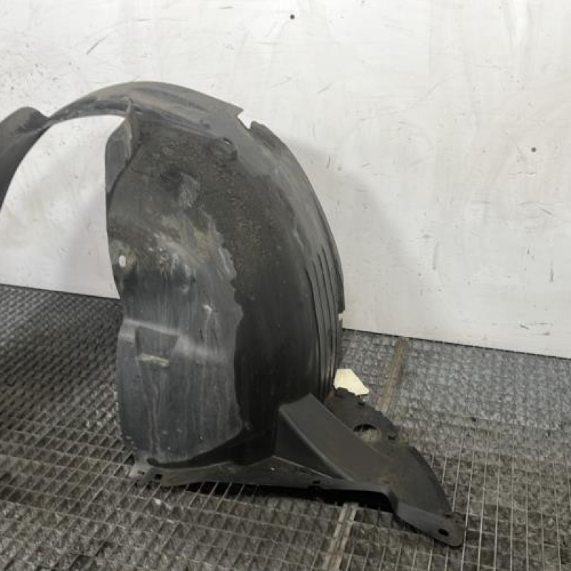Pare boue avant gauche CITROEN C4 CACTUS Photo n°4