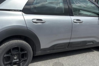 Pare boue avant gauche CITROEN C4 CACTUS