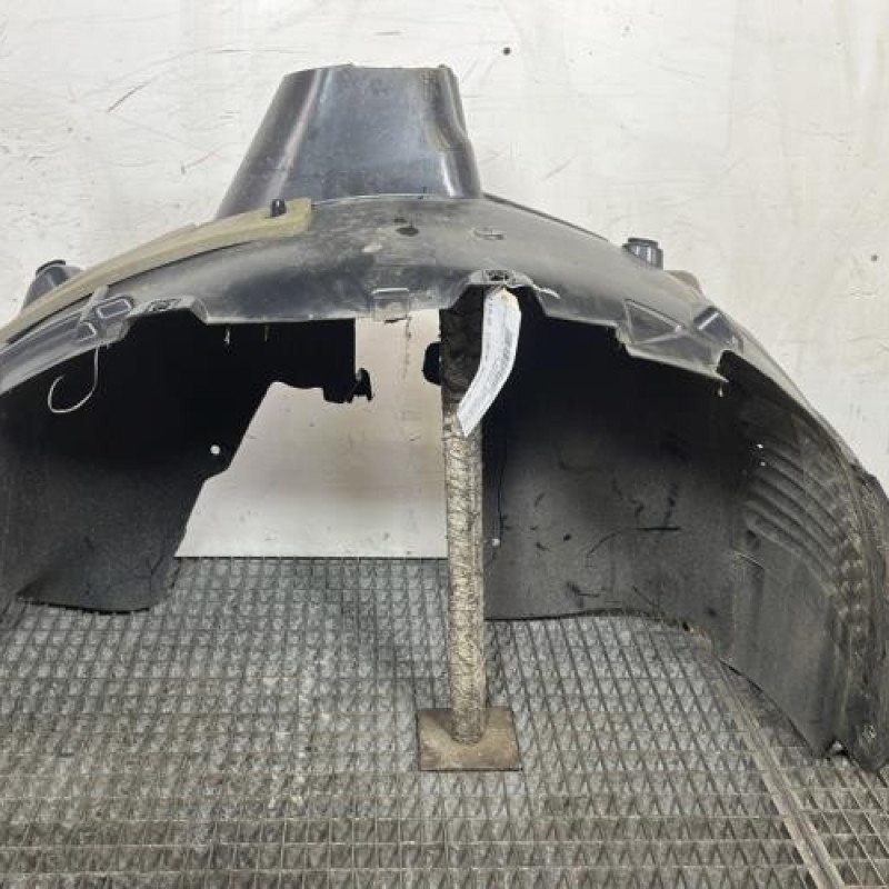 Pare boue avant droit CITROEN C5 AIRCROSS Photo n°1