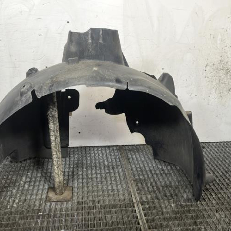 Pare boue avant gauche CITROEN C4 GRAND PICASSO 2 Photo n°4