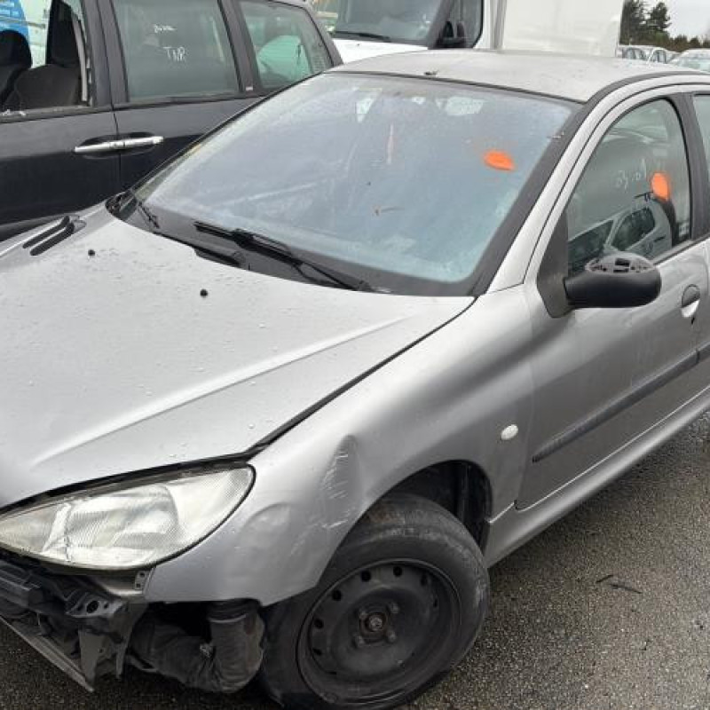 Baguette de coffre PEUGEOT 206 Photo n°1