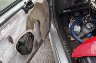 Baguette de coffre PEUGEOT 206