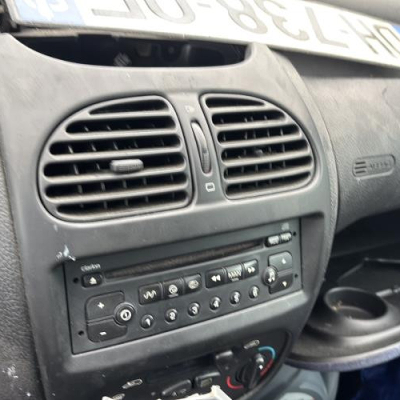 Baguette de coffre PEUGEOT 206 Photo n°17