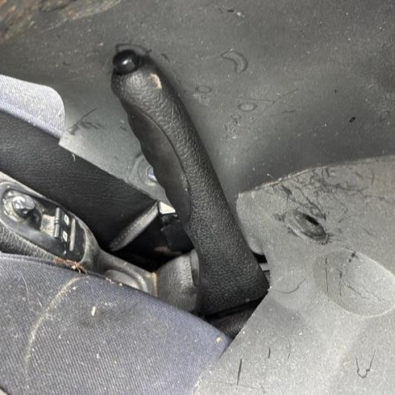 Baguette de coffre PEUGEOT 206 Photo n°19