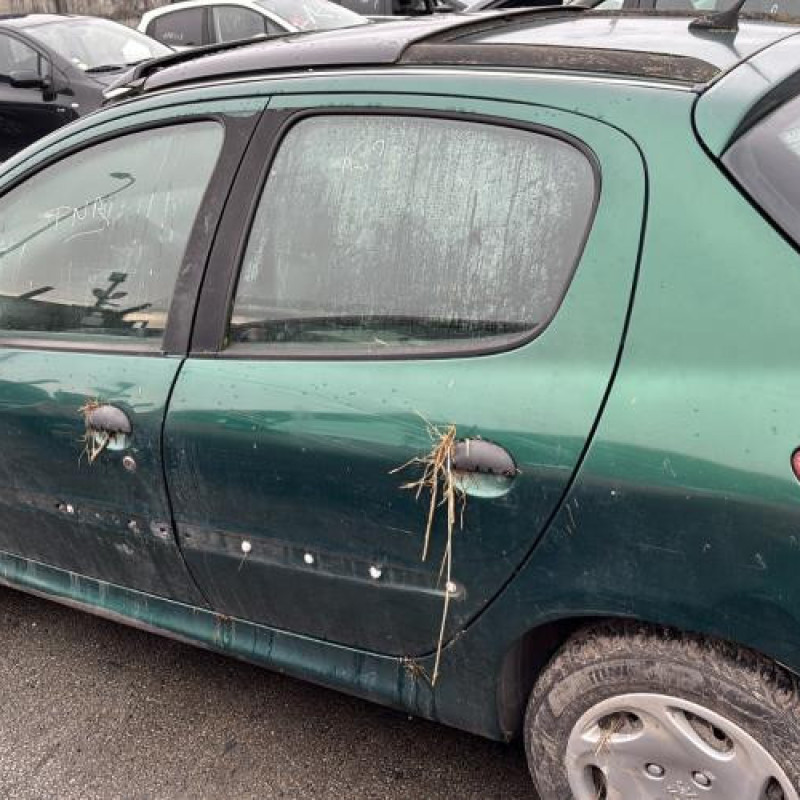 Tambour arriere droit PEUGEOT 206 Photo n°6