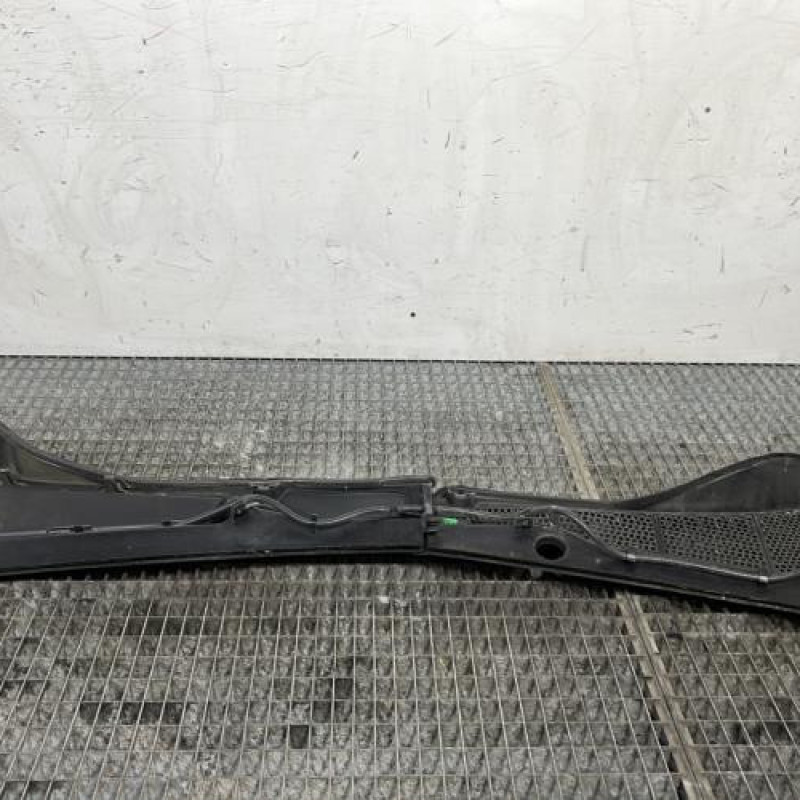 Baie de pare brise CITROEN C4 CACTUS Photo n°4