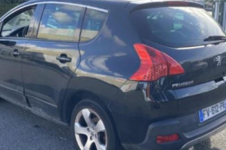 Calculateur moteur PEUGEOT 3008 1