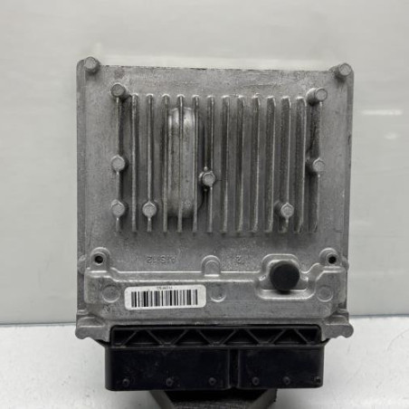 Calculateur moteur MERCEDES CLASSE A 176 Photo n°1