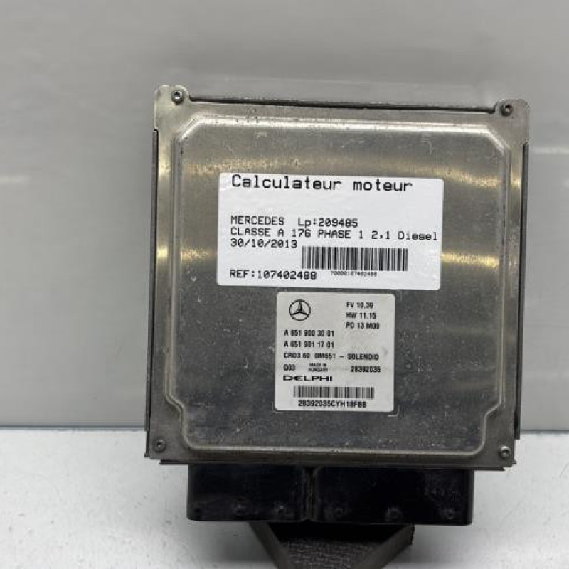 Calculateur moteur MERCEDES CLASSE A 176 Photo n°3