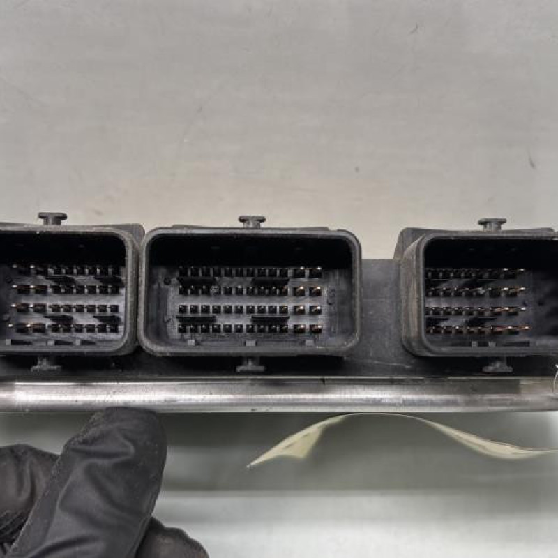 Calculateur moteur PEUGEOT 206 Photo n°2