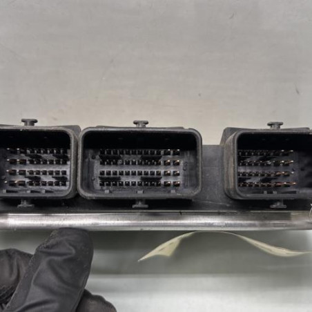 Calculateur moteur PEUGEOT 206