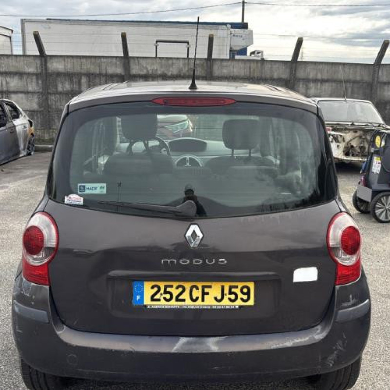 Calculateur moteur RENAULT MODUS Photo n°9