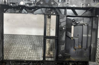 Face avant PEUGEOT 208 1