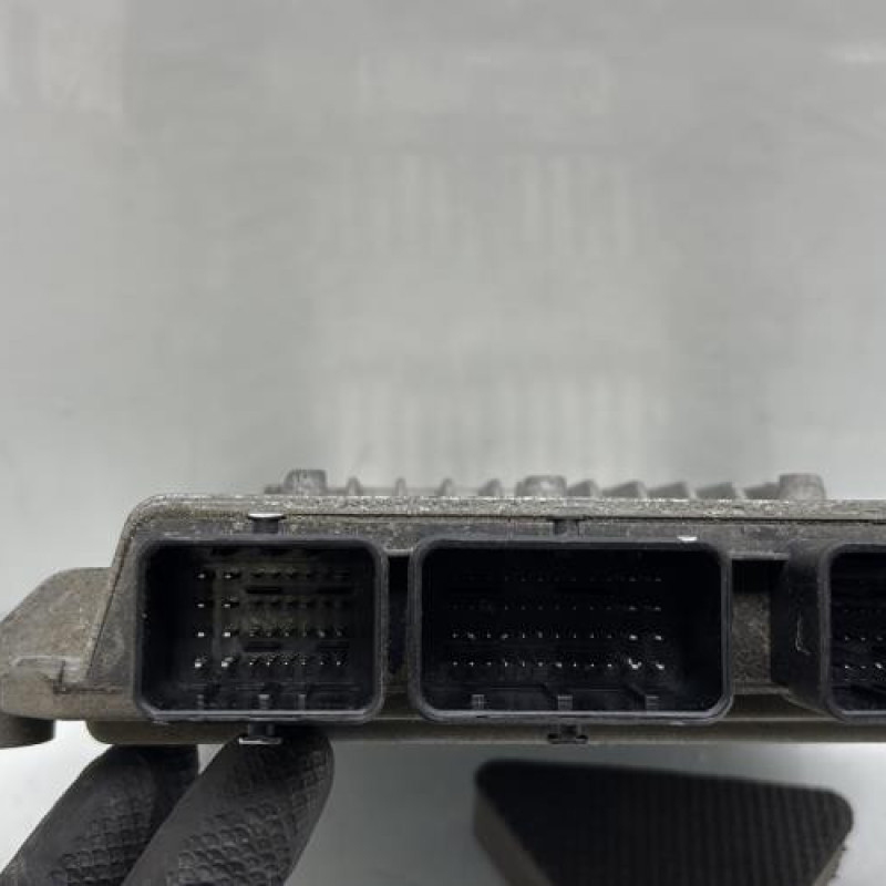 Calculateur moteur CITROEN C3 1 Photo n°3