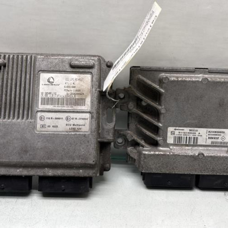 Calculateur moteur DACIA SANDERO 1 Photo n°1