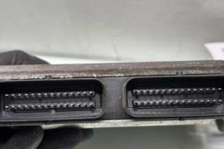 Calculateur moteur DACIA SANDERO 1