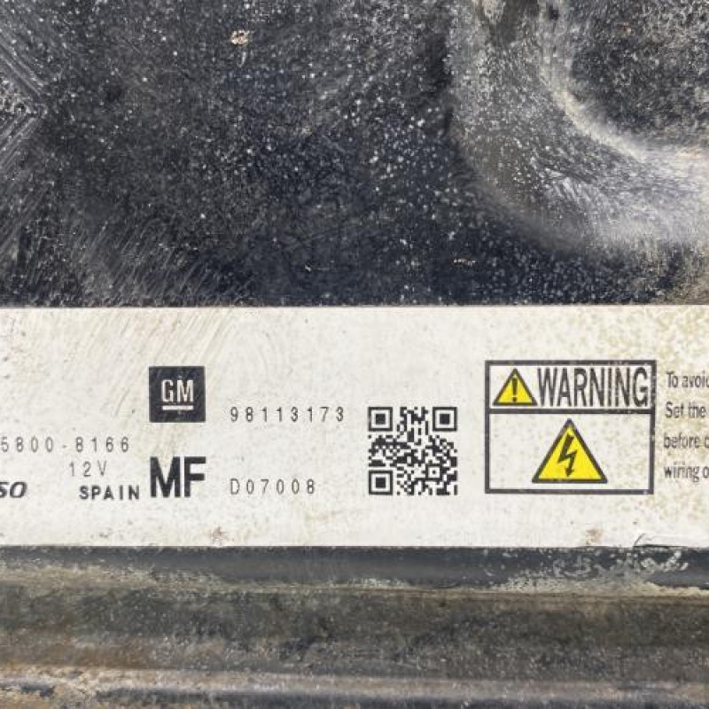 Calculateur moteur OPEL ZAFIRA B Photo n°2