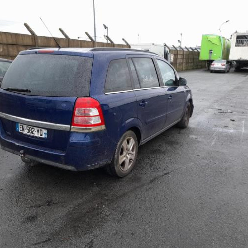 Calculateur moteur OPEL ZAFIRA B Photo n°9