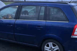 Calculateur moteur OPEL ZAFIRA B