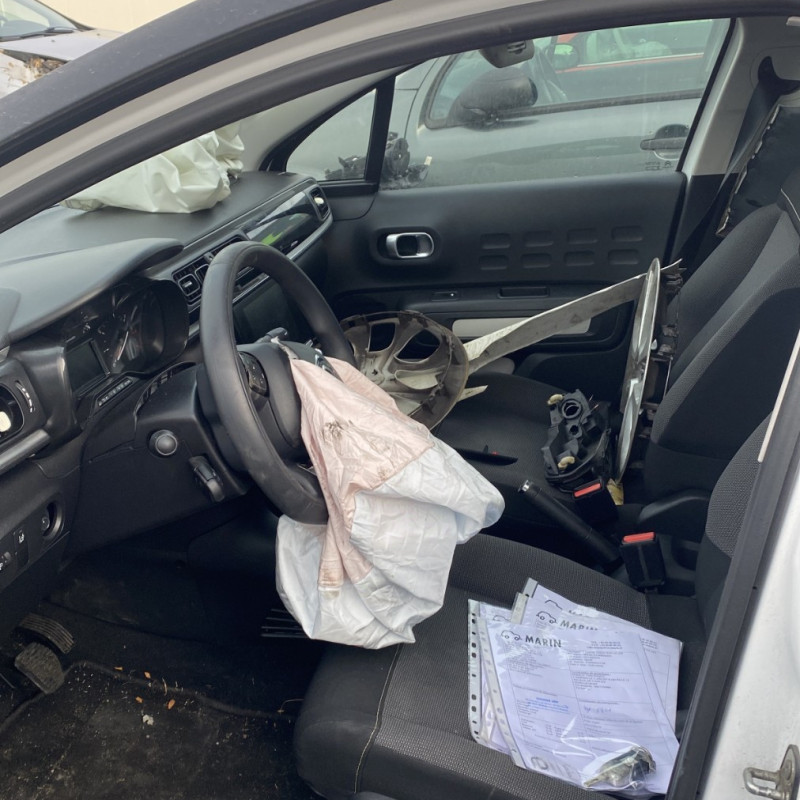 CITROEN C3 3 PHASE 1 1.2 VTI - 12V Photo n°7