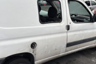 Pompe de direction PEUGEOT PARTNER 1