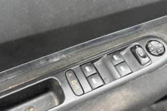 Pivot de moyeu avant droit PEUGEOT 5008 1