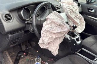 Pivot de moyeu avant droit PEUGEOT 5008 1