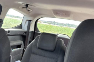 Pivot de moyeu avant droit PEUGEOT 5008 1