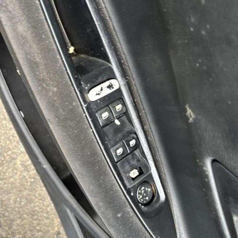 Serrure avant gauche CITROEN C4 1 Photo n°10