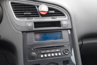 Pivot de moyeu avant droit PEUGEOT 5008 1