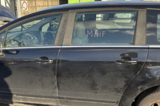 Pivot de moyeu avant droit PEUGEOT 5008 1