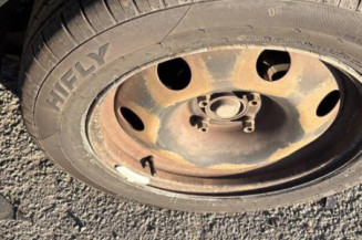 Pivot de moyeu avant droit PEUGEOT 5008 1