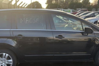 Pivot de moyeu avant droit PEUGEOT 5008 1