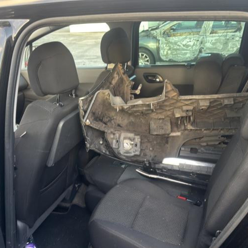 Pivot de moyeu avant droit PEUGEOT 5008 1 Photo n°15