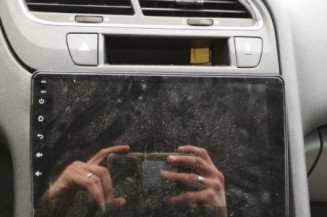 Pivot de moyeu avant droit PEUGEOT 5008 1