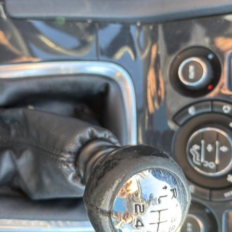 Pivot de moyeu avant droit PEUGEOT 5008 1 Photo n°8