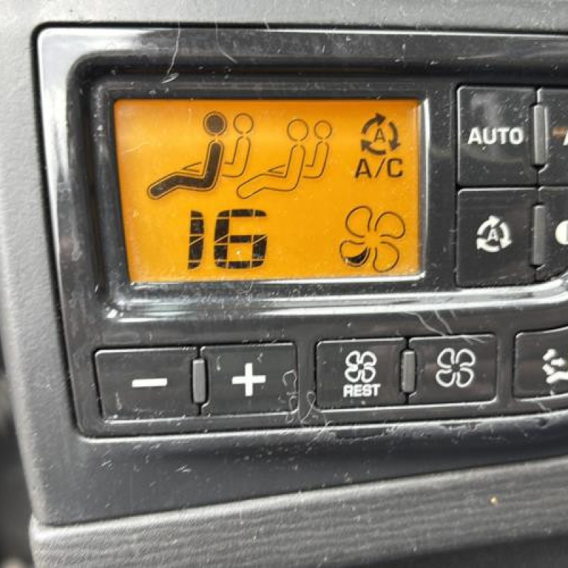 Moteur essuie glace arriere CITROEN C4 PICASSO 1 Photo n°9