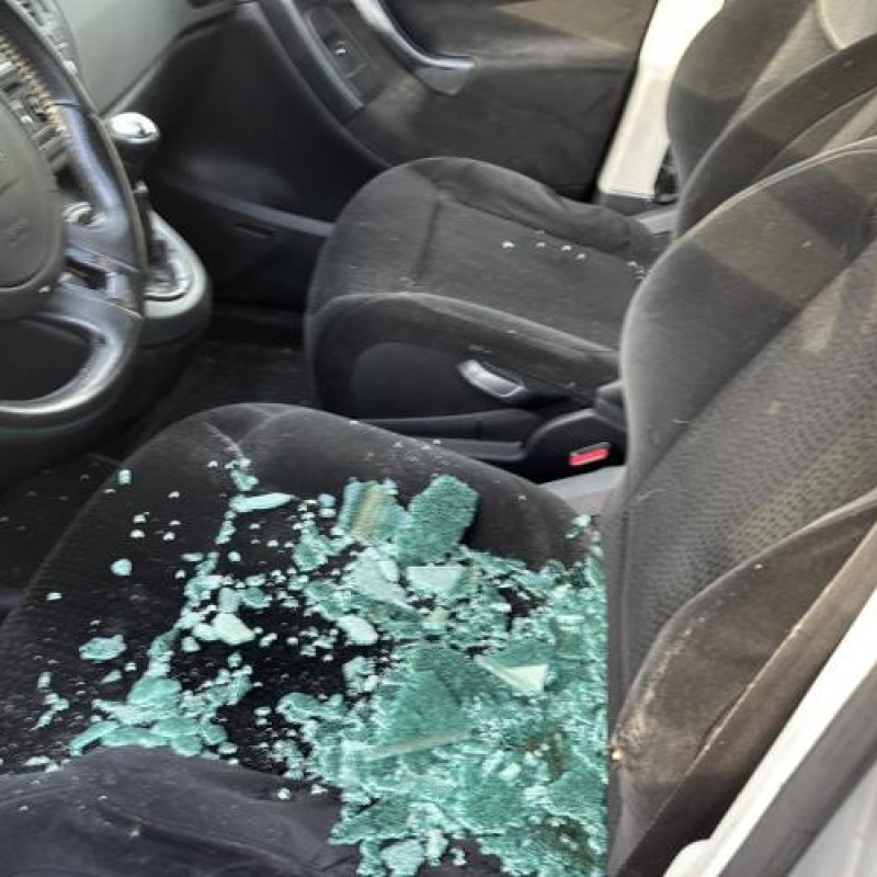 Moteur essuie glace arriere CITROEN C4 GRAND PICASSO 1 Photo n°11