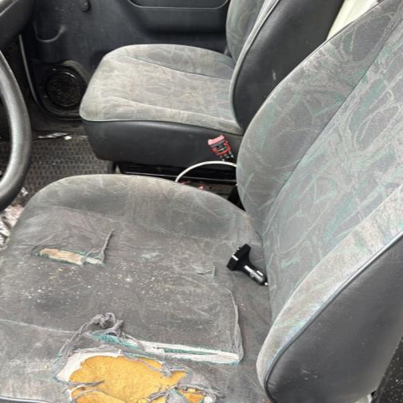 Custode avant droit CITROEN JUMPY 1 Photo n°10