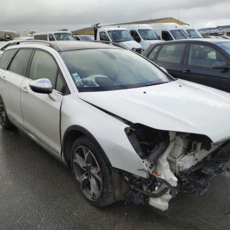 Reservoir essence CITROEN C5 2 Photo n°5