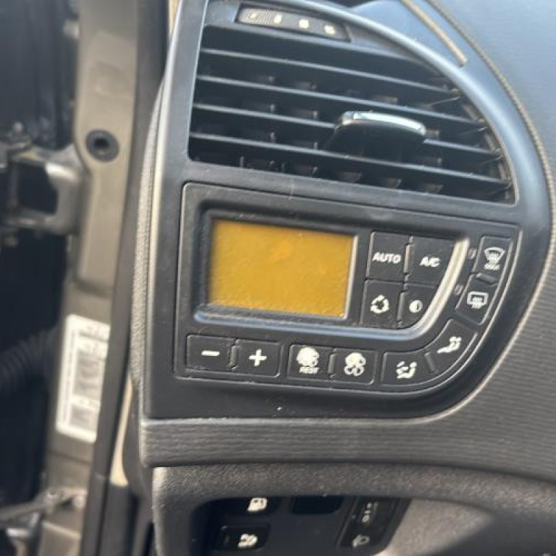 Reservoir essence CITROEN C4 GRAND PICASSO 1 Photo n°15