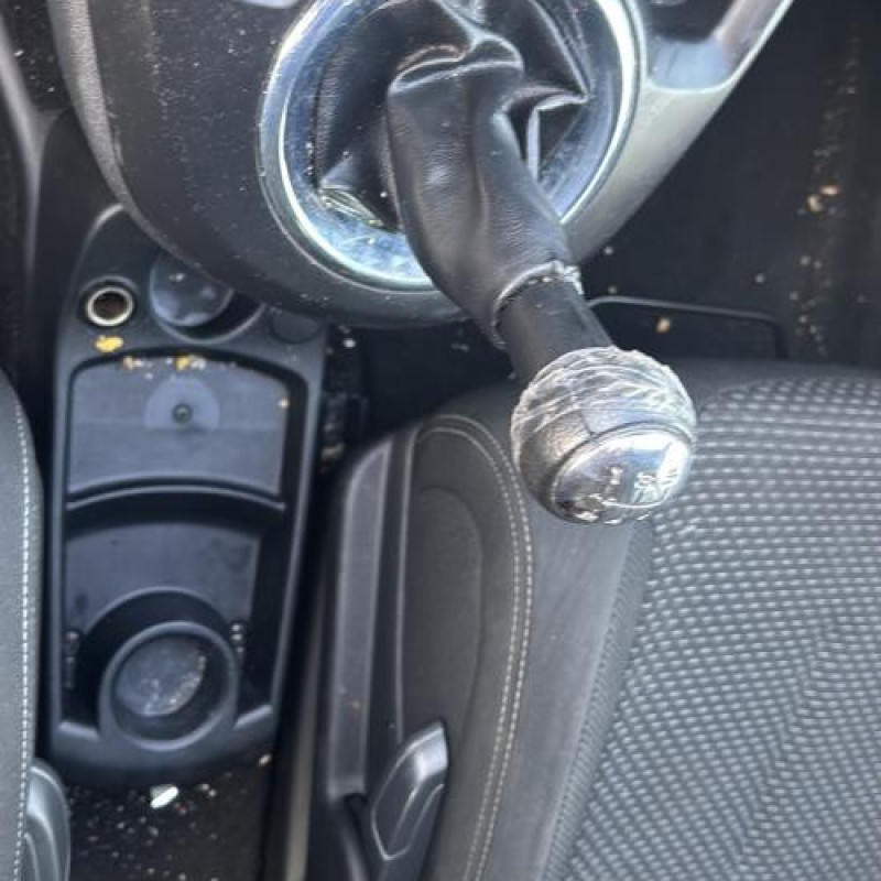 Reservoir essence CITROEN C4 GRAND PICASSO 1 Photo n°18