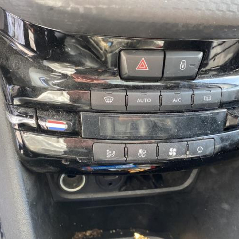 Levier de vitesses PEUGEOT 2008 1 Photo n°1