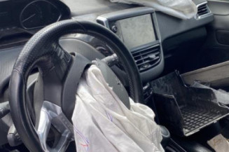 Levier de vitesses PEUGEOT 2008 1