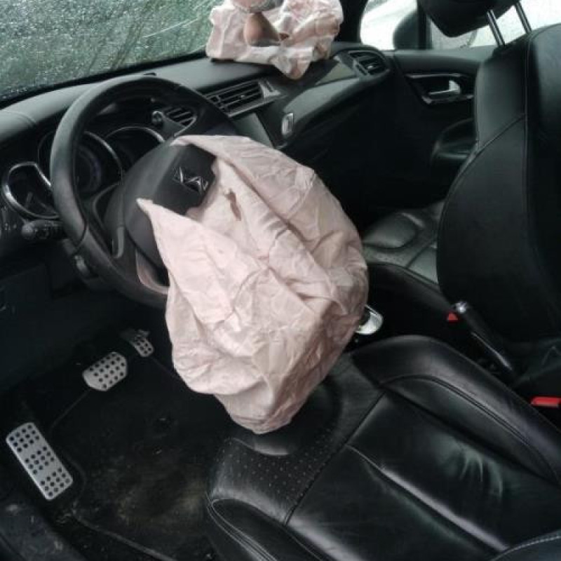 Boitier filtre a air DS DS3 Photo n°12