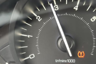 Boitier filtre a air PEUGEOT 208 1