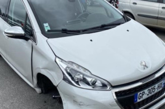Boitier filtre a air PEUGEOT 208 1