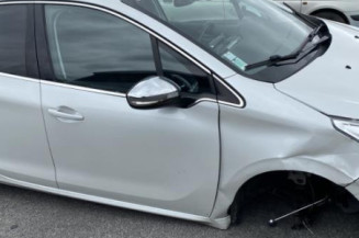 Boitier filtre a air PEUGEOT 208 1
