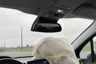 Boitier filtre a air PEUGEOT 208 1