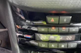 Boitier filtre a air PEUGEOT 208 1